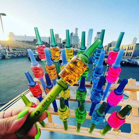 aLeaf 6.5" Freezable Nectar Collector with Frozen Glycerin Coil Green 